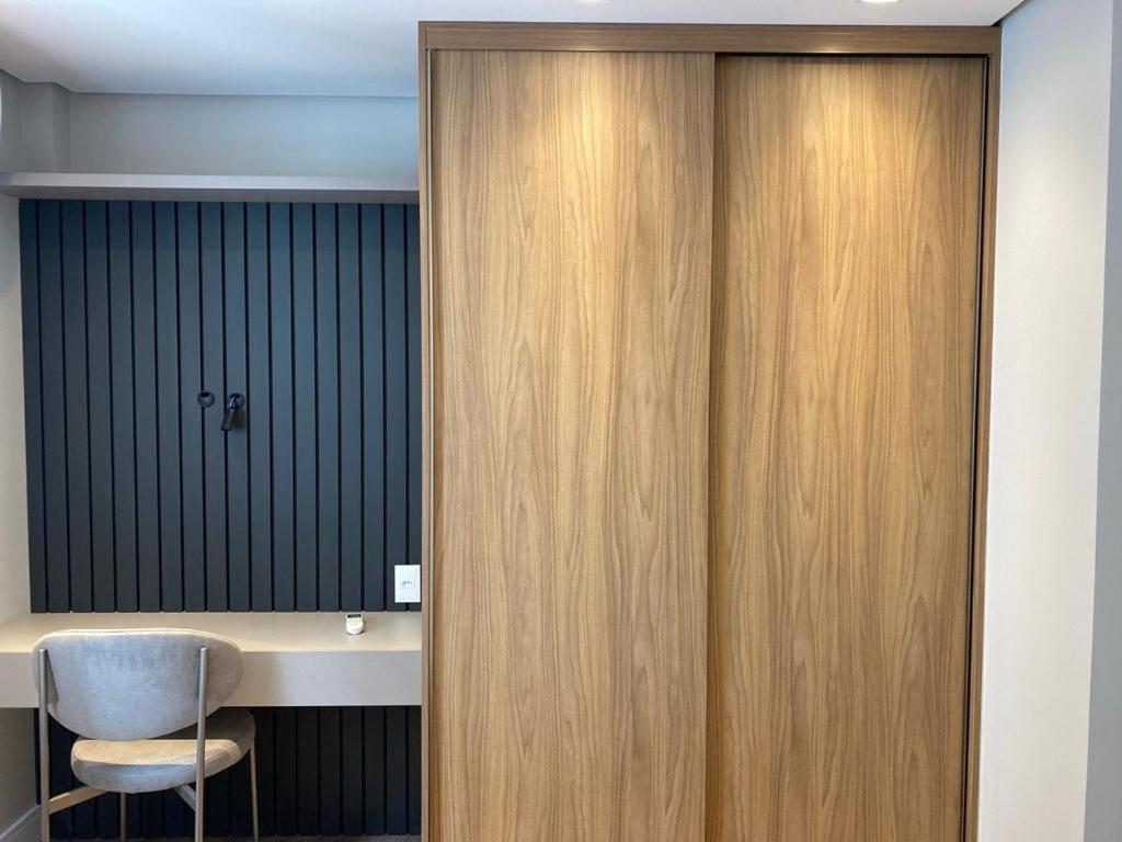 Apto Pé Na Areia - Centro De Apartamento Balneário Camboriú